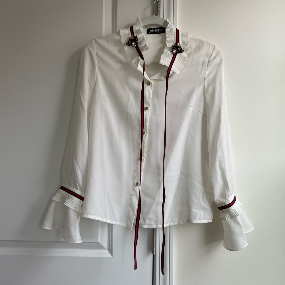 Boutique white collared shirt